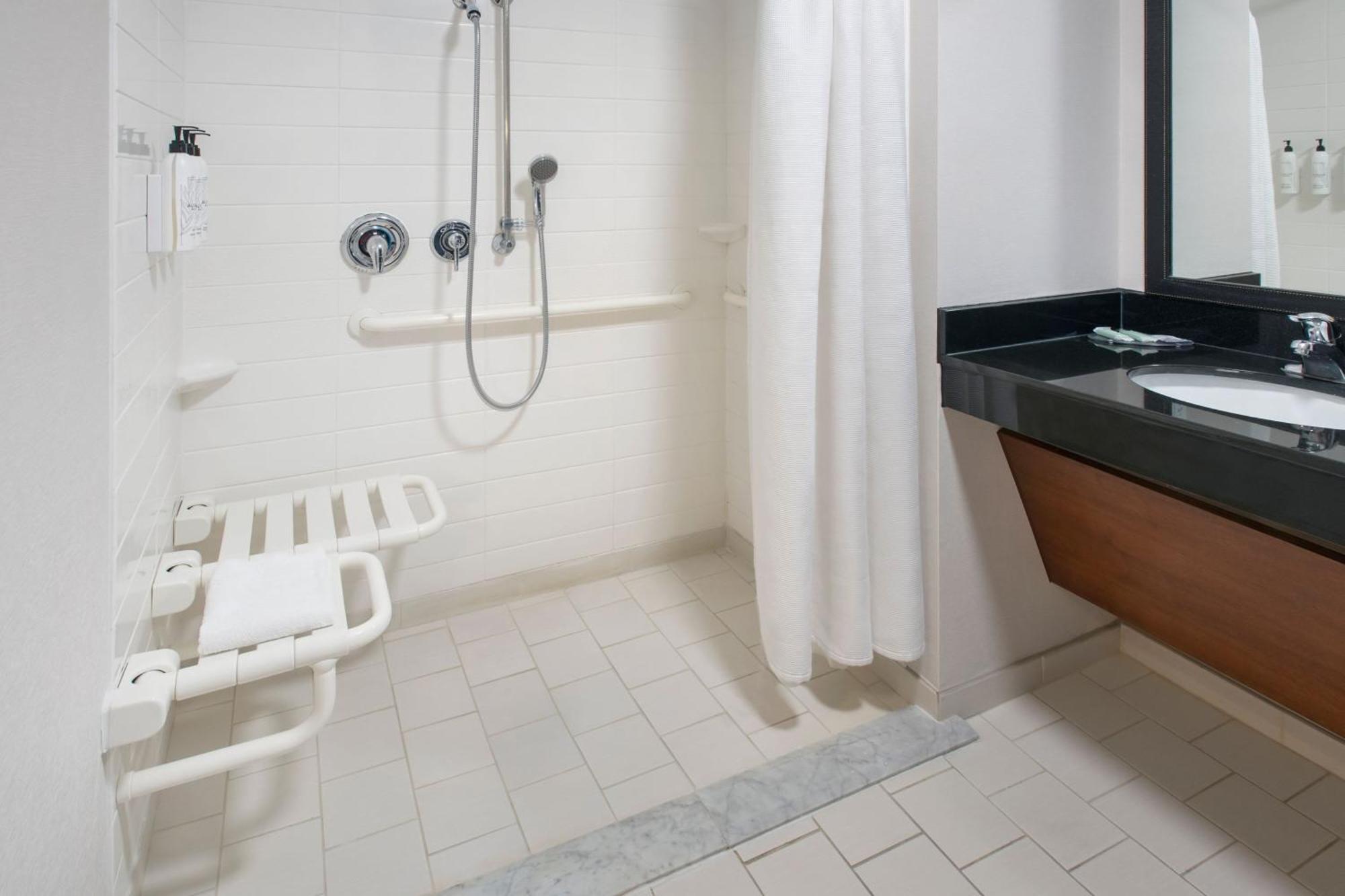 Fairfield Inn & Suites By Marriott Watertown Thousand Islands Extérieur photo