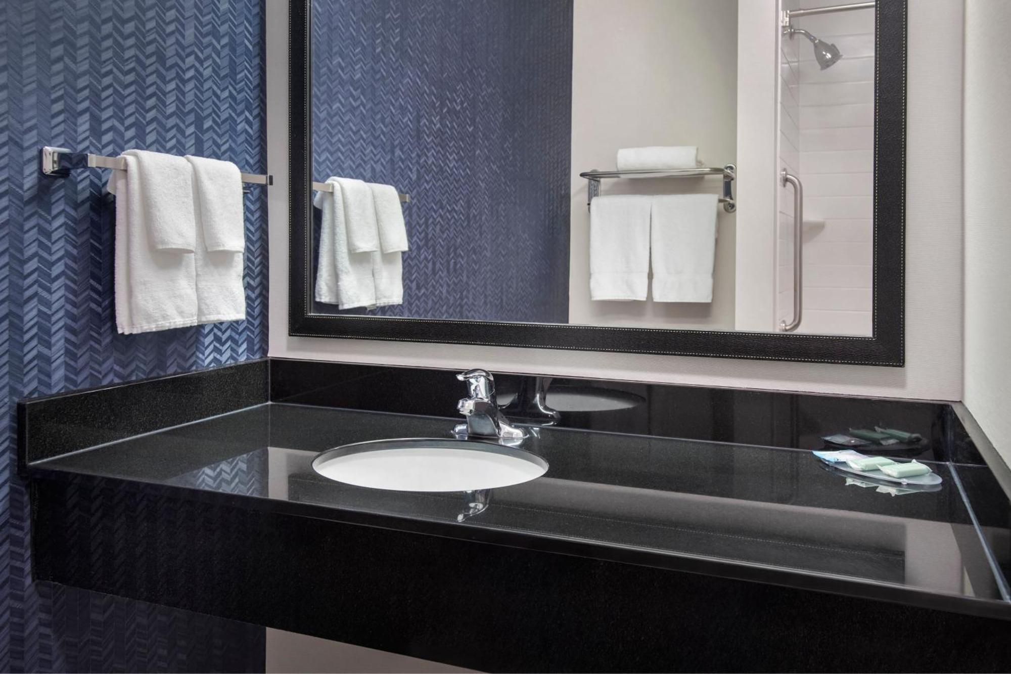 Fairfield Inn & Suites By Marriott Watertown Thousand Islands Extérieur photo